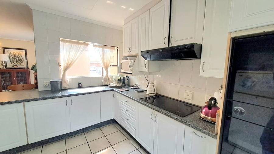 3 Bedroom Property for Sale in Three Rivers Gauteng