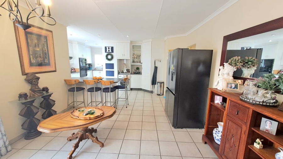 3 Bedroom Property for Sale in Three Rivers Gauteng