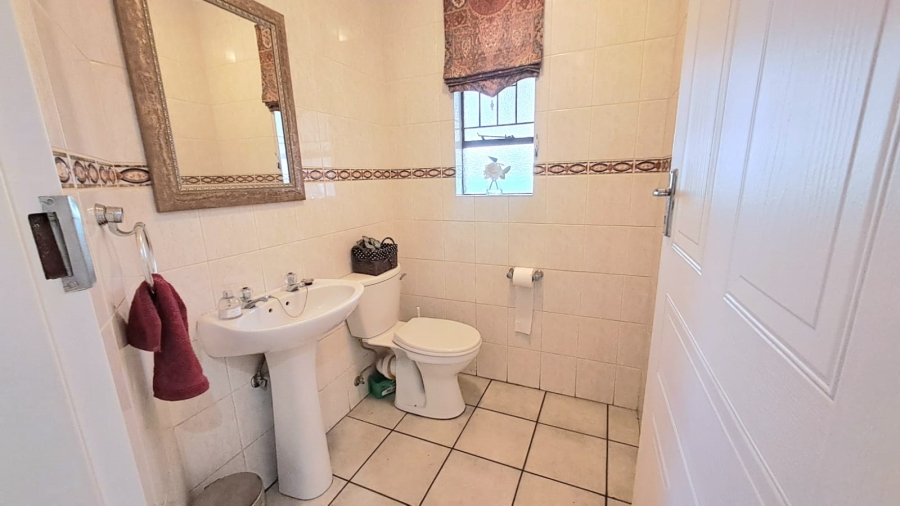 3 Bedroom Property for Sale in Three Rivers Gauteng