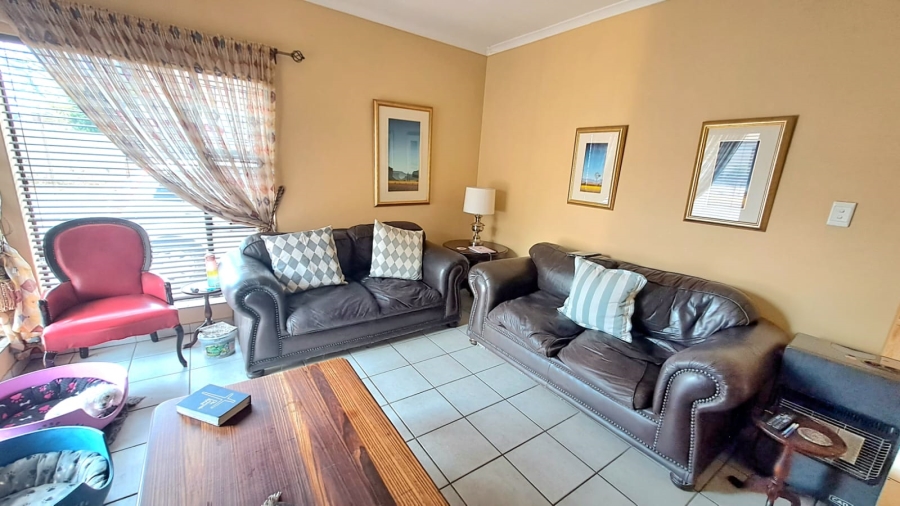 3 Bedroom Property for Sale in Three Rivers Gauteng