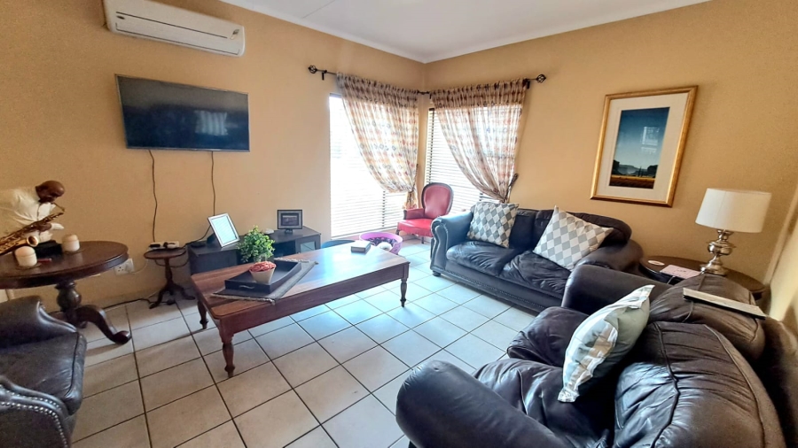 3 Bedroom Property for Sale in Three Rivers Gauteng