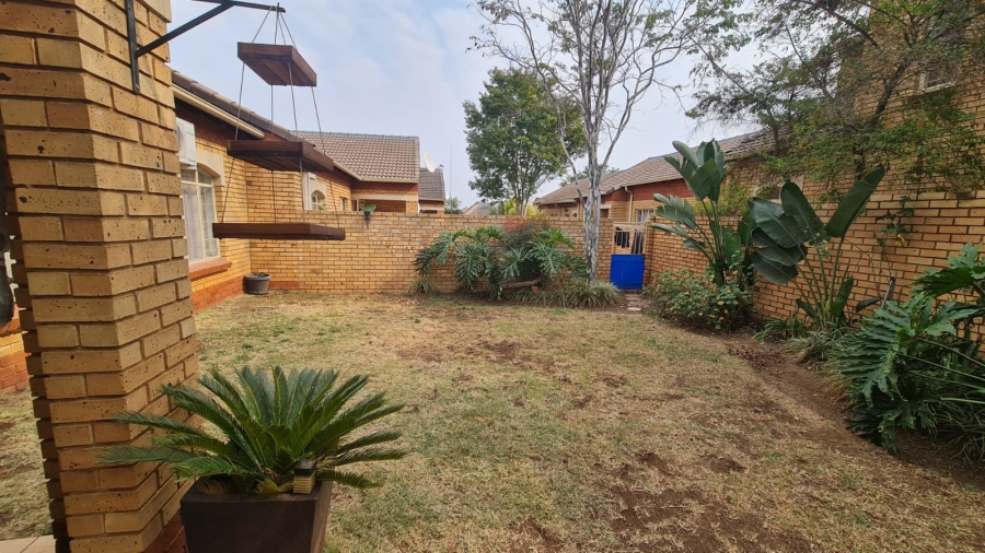 2 Bedroom Property for Sale in Equestria Gauteng