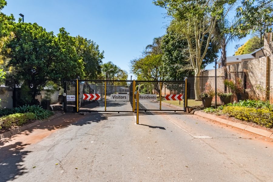 10 Bedroom Property for Sale in Bedfordview Gauteng