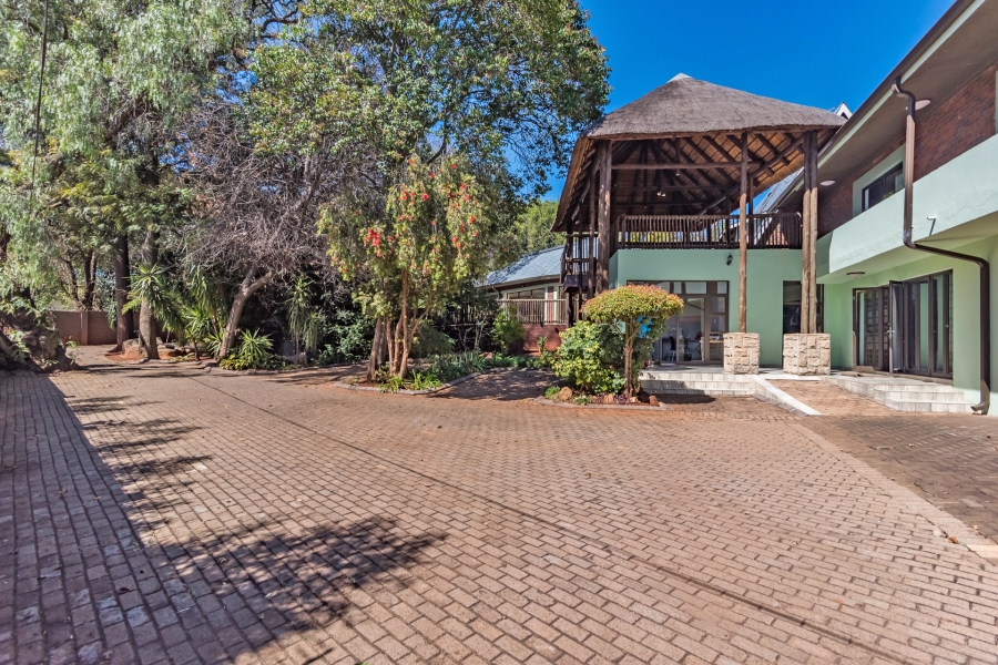 10 Bedroom Property for Sale in Bedfordview Gauteng
