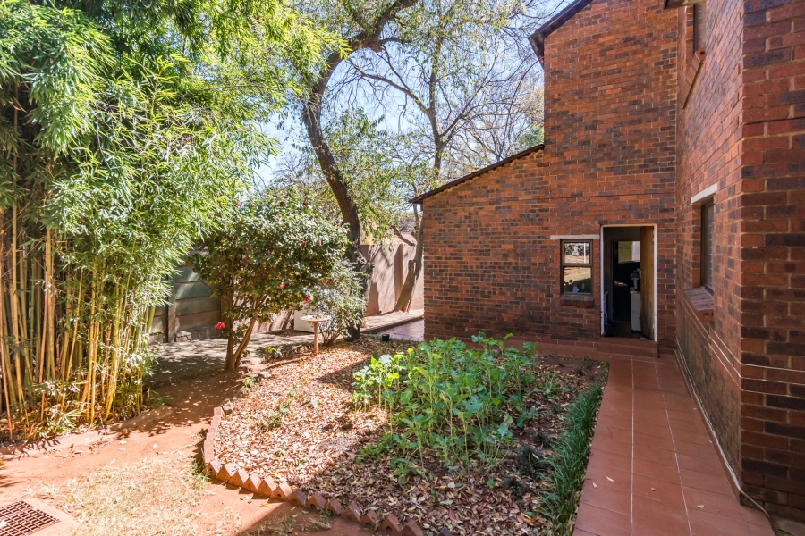 10 Bedroom Property for Sale in Bedfordview Gauteng