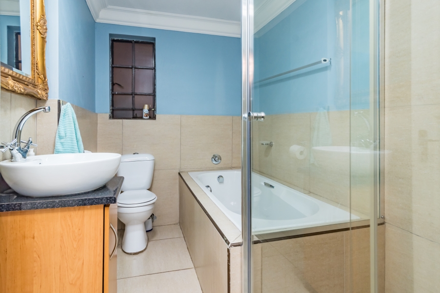 10 Bedroom Property for Sale in Bedfordview Gauteng