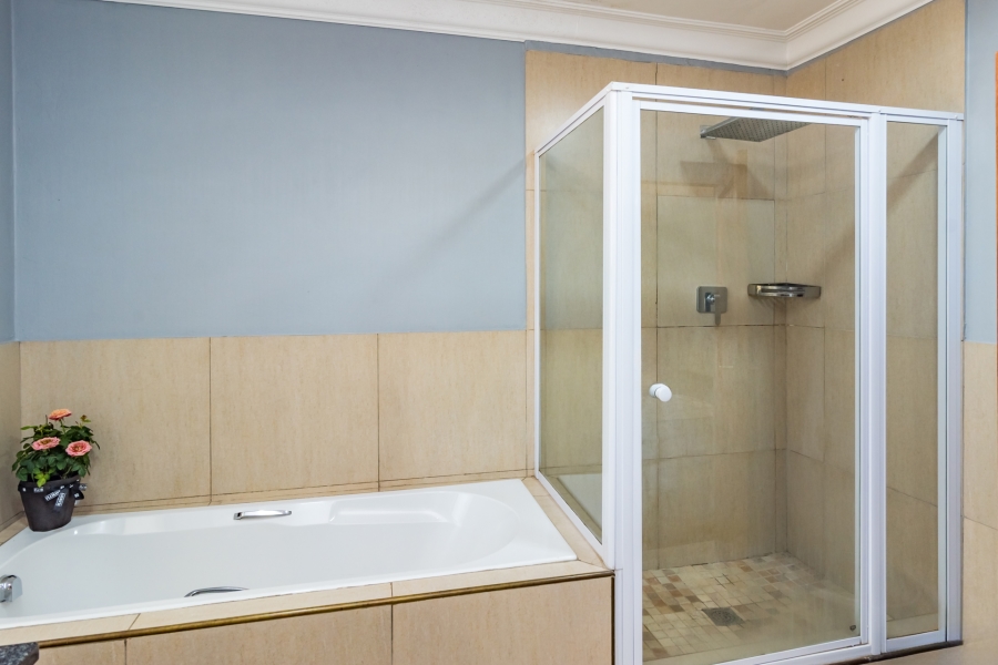 10 Bedroom Property for Sale in Bedfordview Gauteng