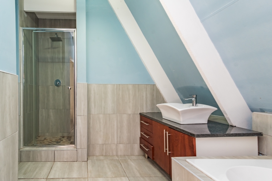 10 Bedroom Property for Sale in Bedfordview Gauteng