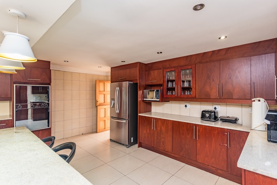 10 Bedroom Property for Sale in Bedfordview Gauteng