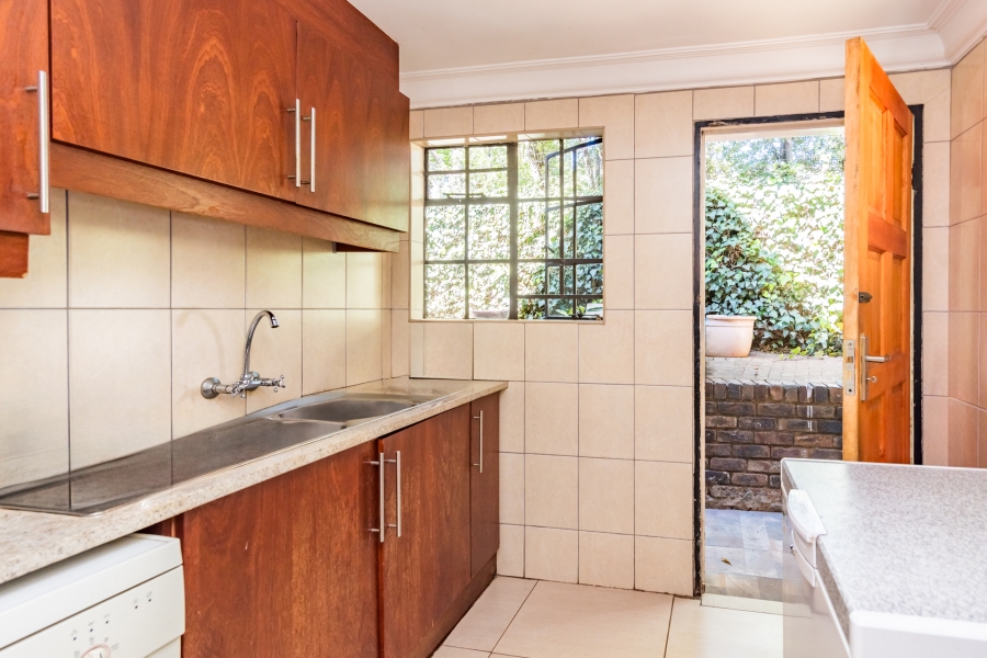 10 Bedroom Property for Sale in Bedfordview Gauteng