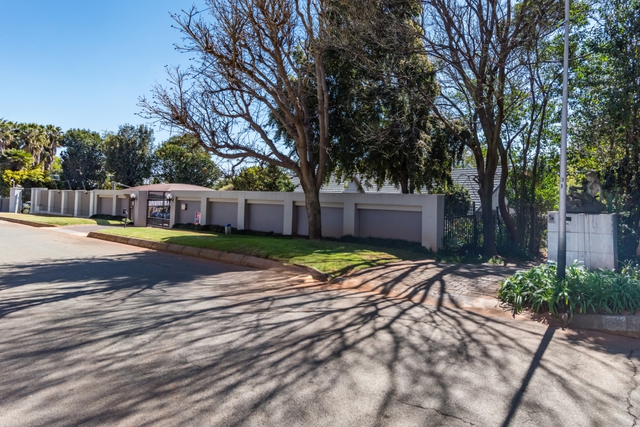 10 Bedroom Property for Sale in Bedfordview Gauteng