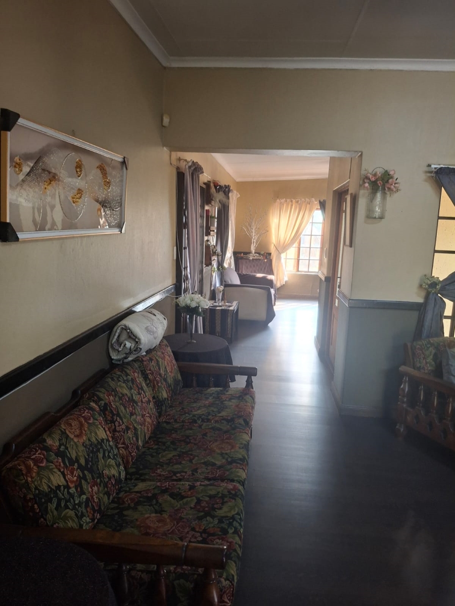 3 Bedroom Property for Sale in Eike Park Gauteng