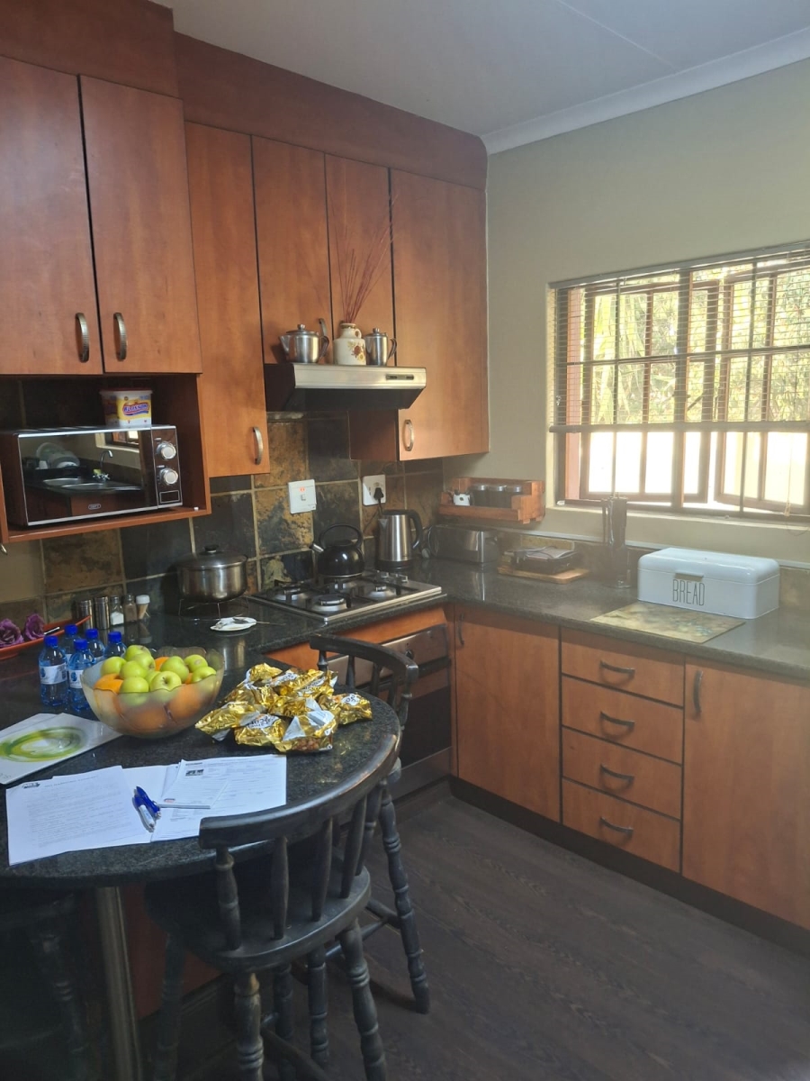 3 Bedroom Property for Sale in Eike Park Gauteng