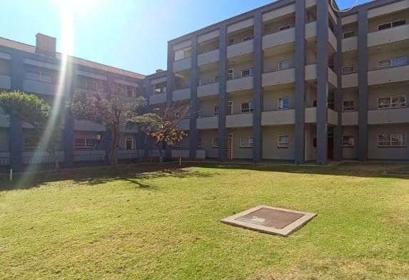 2 Bedroom Property for Sale in Waterkloof Glen Gauteng