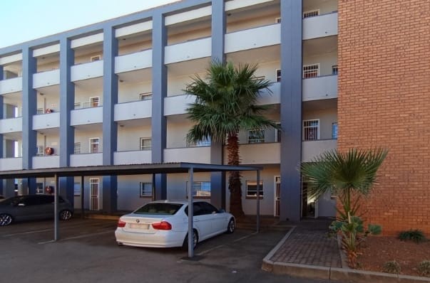 2 Bedroom Property for Sale in Waterkloof Glen Gauteng