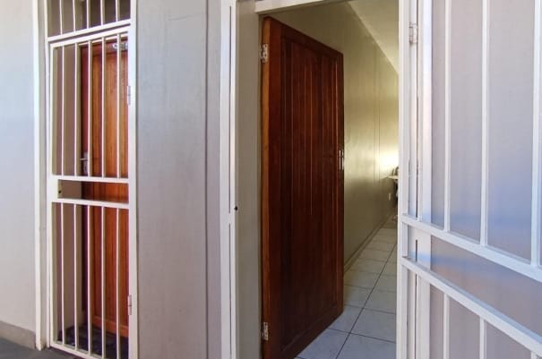 2 Bedroom Property for Sale in Waterkloof Glen Gauteng