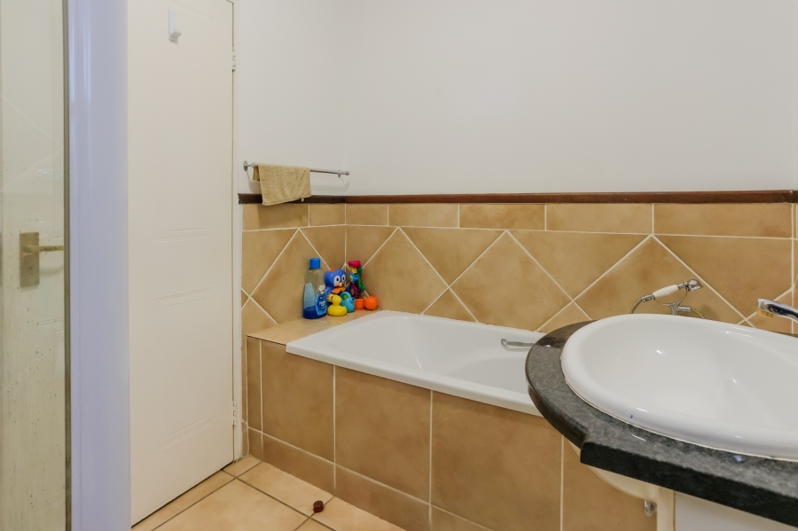 2 Bedroom Property for Sale in Douglasdale Gauteng