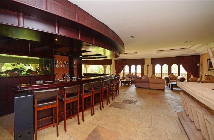 7 Bedroom Property for Sale in Lakefield Gauteng
