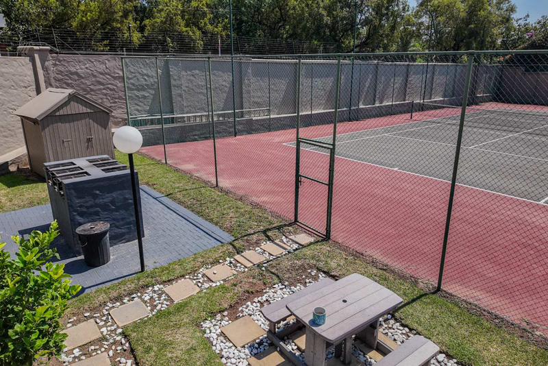 To Let 2 Bedroom Property for Rent in Paulshof Gauteng