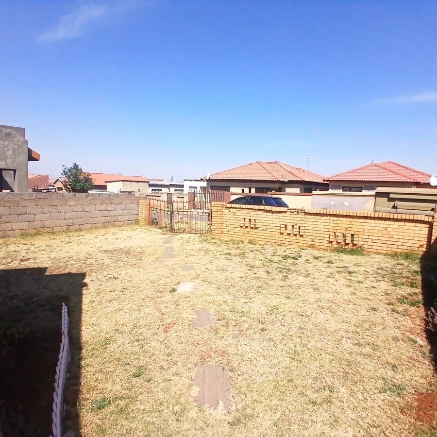 2 Bedroom Property for Sale in Vosloorus Ext 14 Gauteng