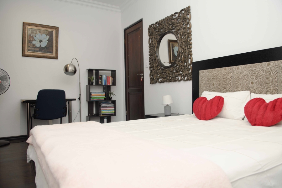 To Let 3 Bedroom Property for Rent in Fontainebleau Gauteng