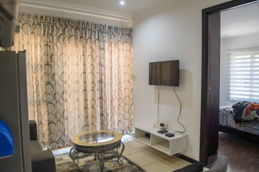 To Let 3 Bedroom Property for Rent in Fontainebleau Gauteng