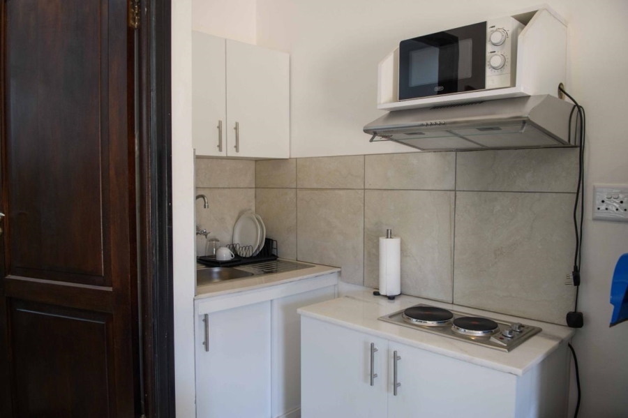 To Let 3 Bedroom Property for Rent in Fontainebleau Gauteng
