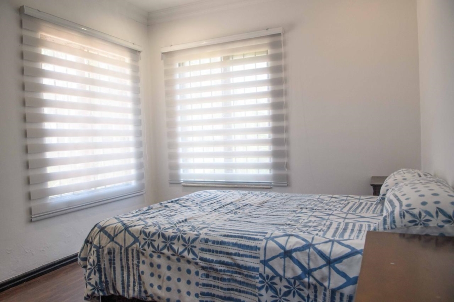 To Let 3 Bedroom Property for Rent in Fontainebleau Gauteng