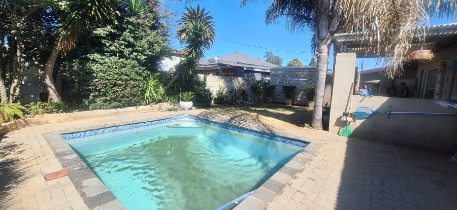 4 Bedroom Property for Sale in Krugersdorp North Gauteng