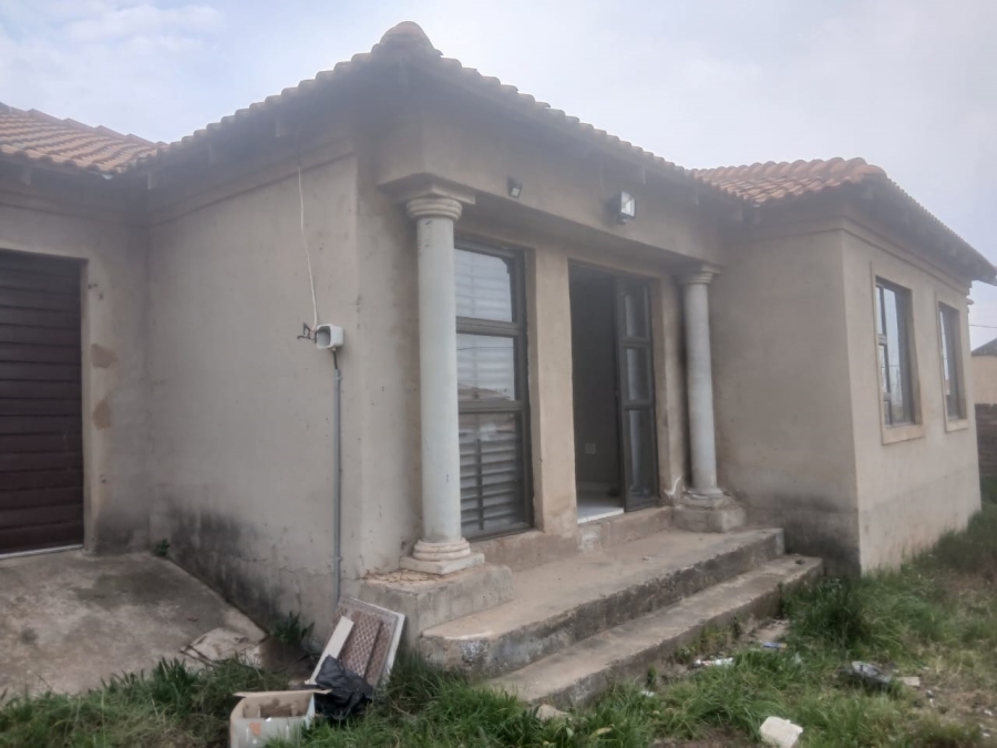 3 Bedroom Property for Sale in Mohlakeng Gauteng