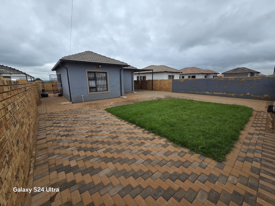 2 Bedroom Property for Sale in Westonaria Gauteng