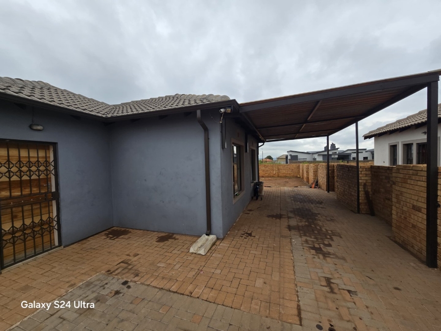 2 Bedroom Property for Sale in Westonaria Gauteng
