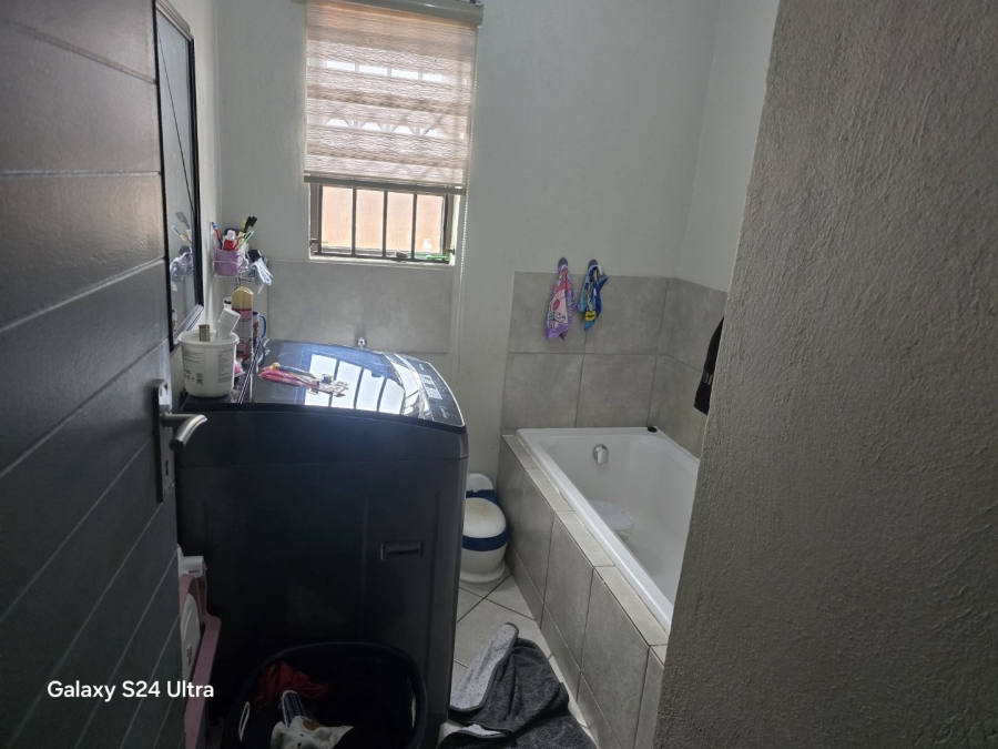 2 Bedroom Property for Sale in Westonaria Gauteng