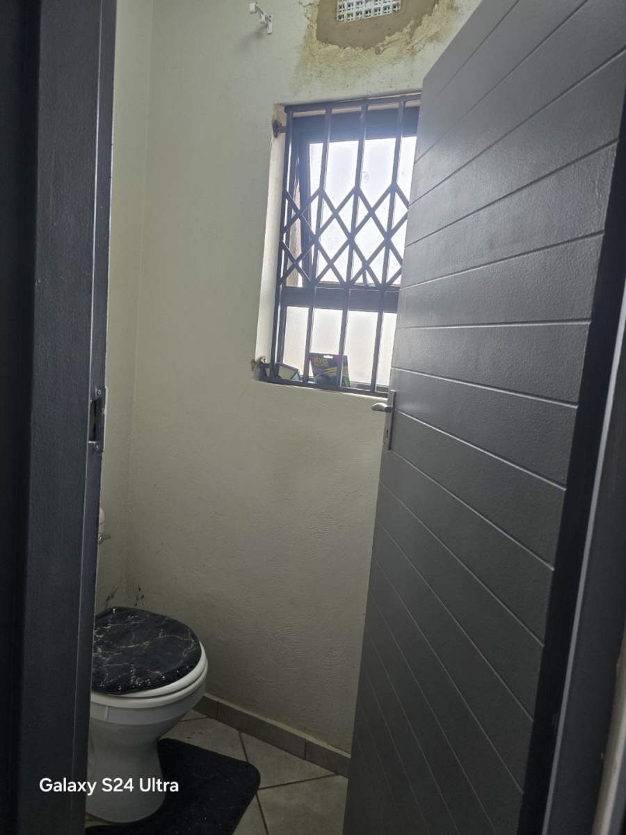 2 Bedroom Property for Sale in Westonaria Gauteng