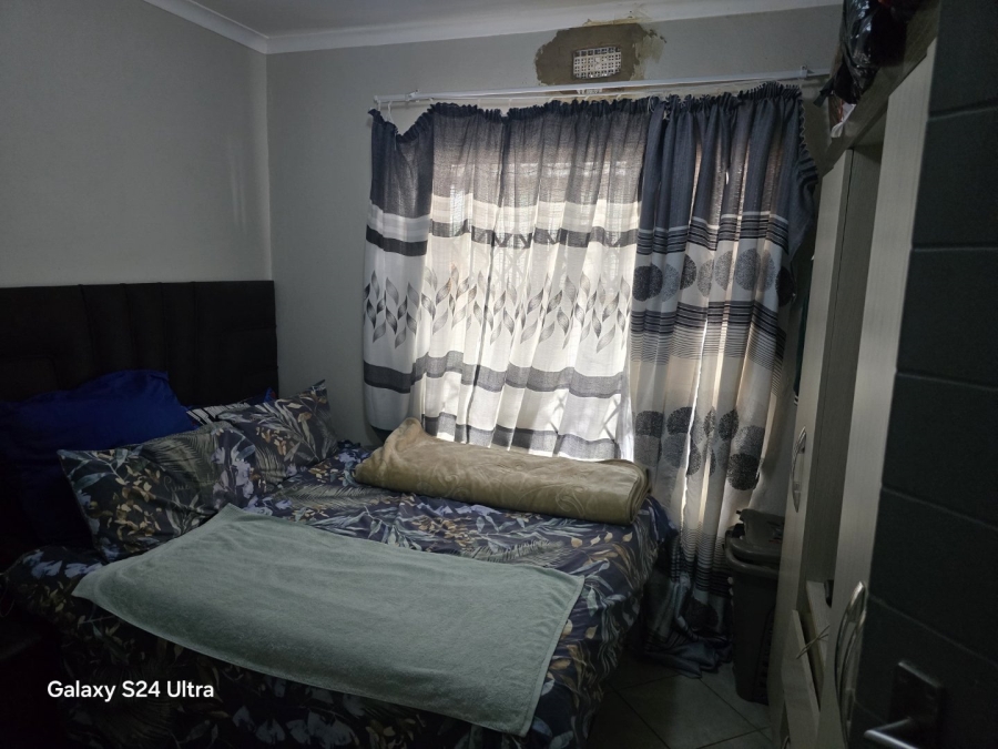 2 Bedroom Property for Sale in Westonaria Gauteng