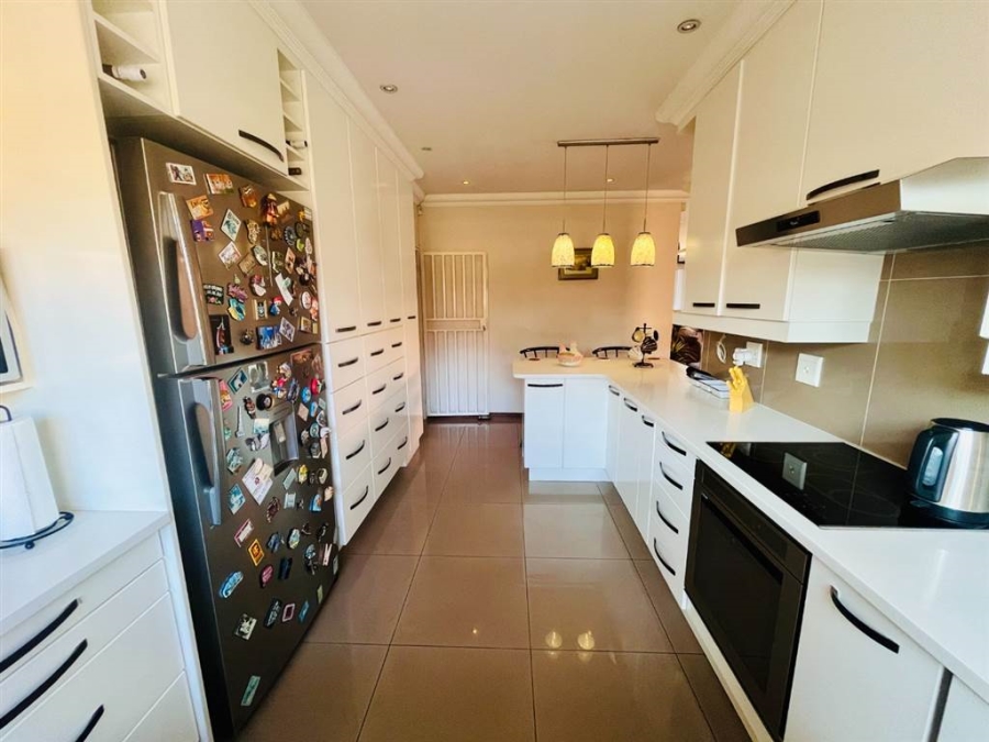 3 Bedroom Property for Sale in New Market Park Gauteng