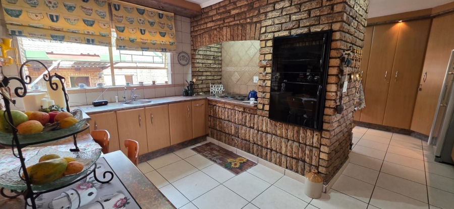 4 Bedroom Property for Sale in Three Rivers East Gauteng