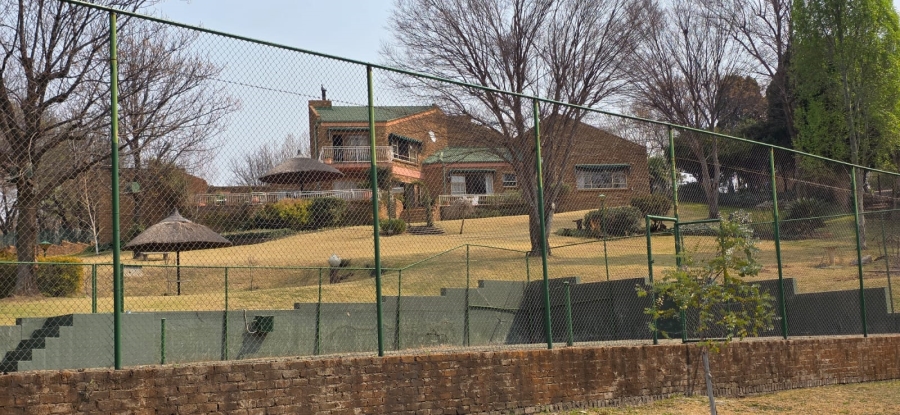 4 Bedroom Property for Sale in Three Rivers East Gauteng