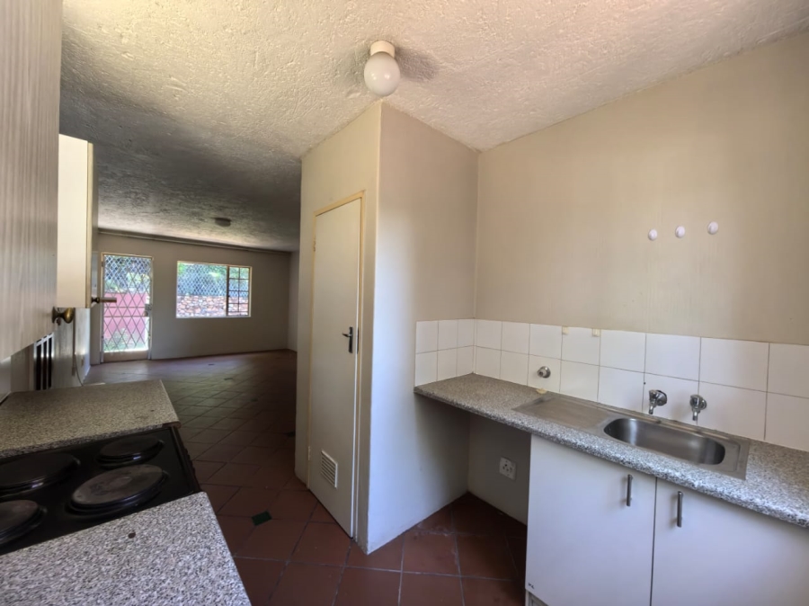 2 Bedroom Property for Sale in Gezina Gauteng