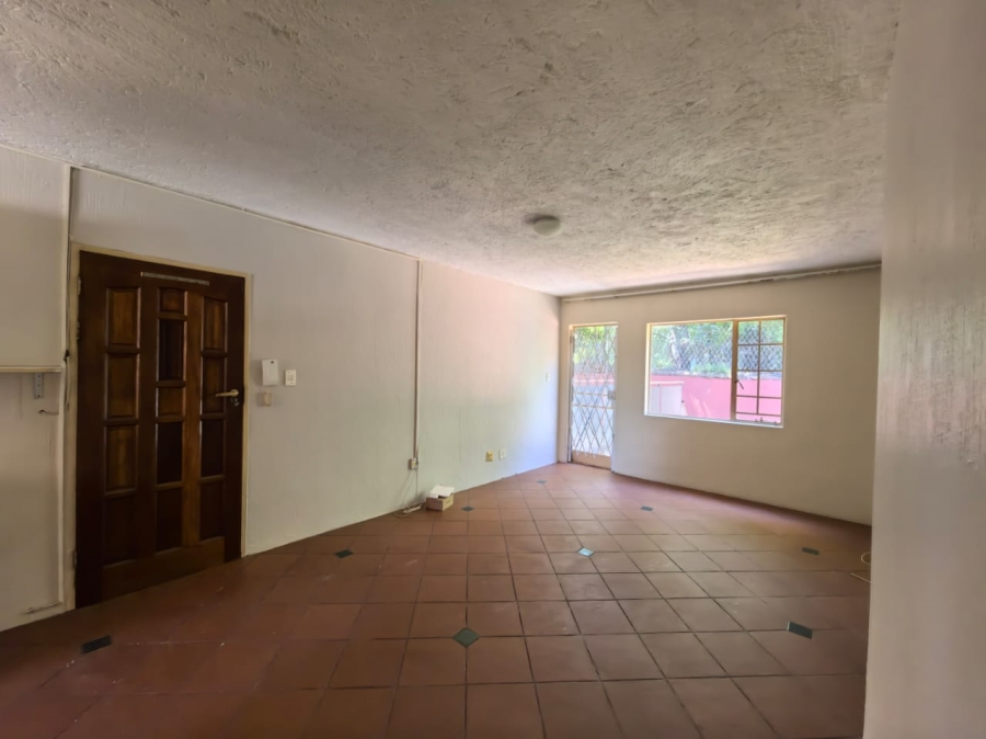 2 Bedroom Property for Sale in Gezina Gauteng