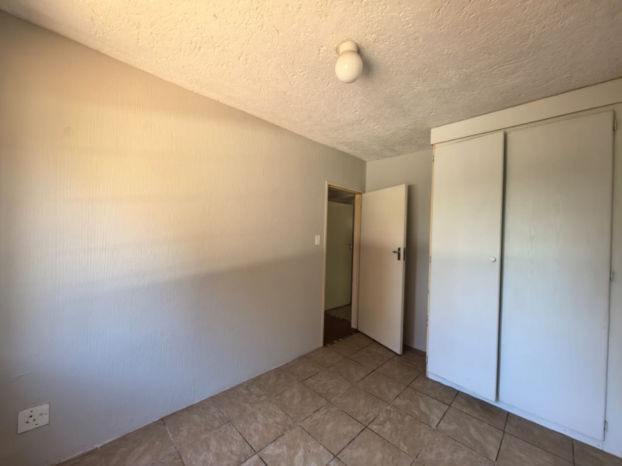 2 Bedroom Property for Sale in Gezina Gauteng