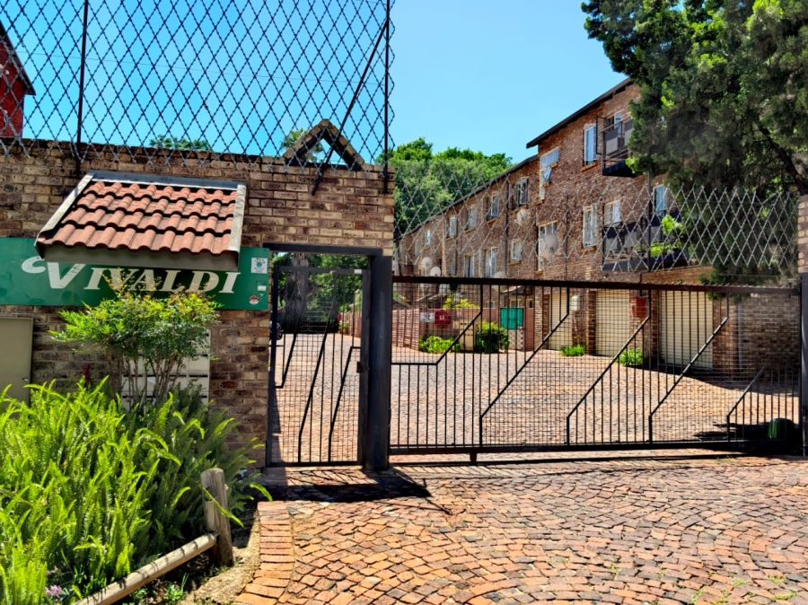 2 Bedroom Property for Sale in Gezina Gauteng