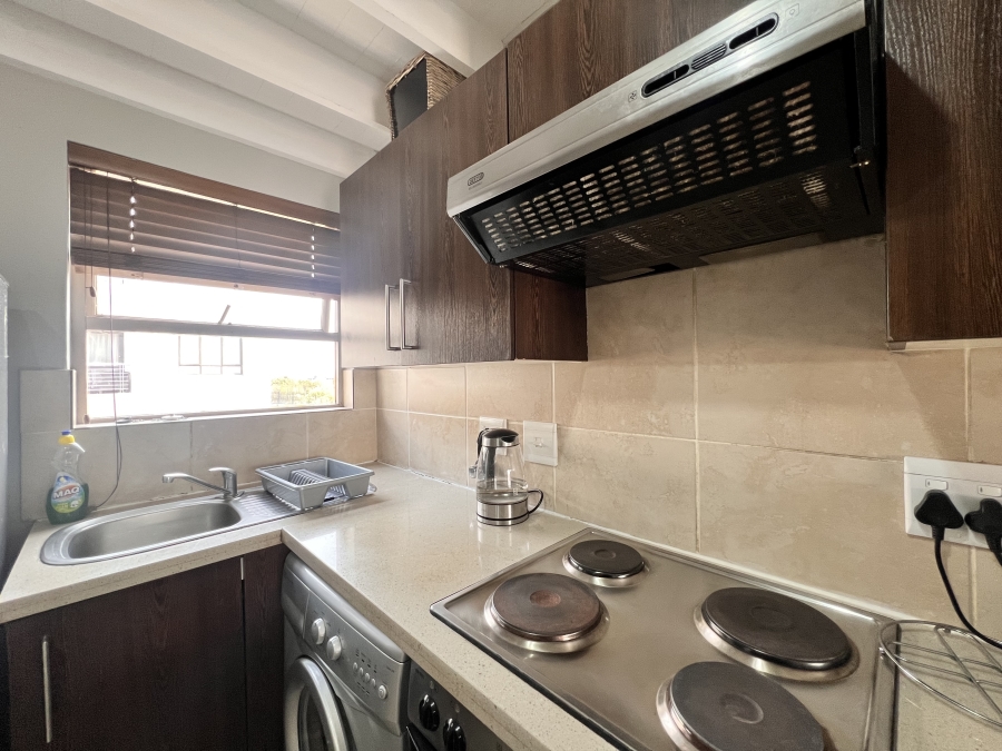 To Let 2 Bedroom Property for Rent in Sunninghill Gauteng