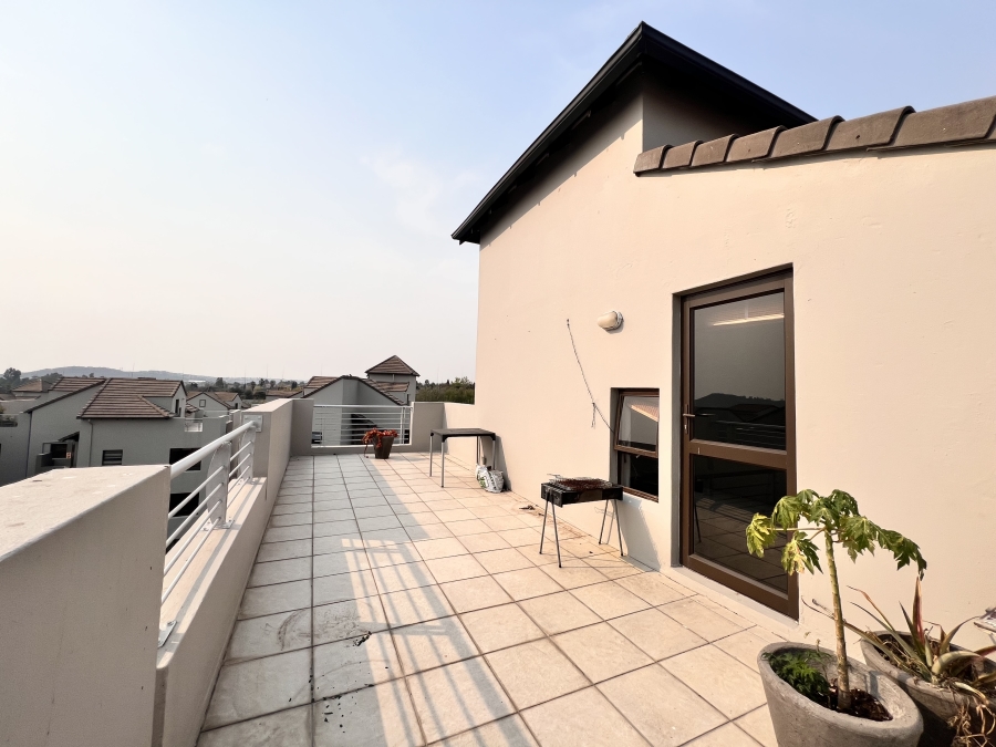 To Let 2 Bedroom Property for Rent in Sunninghill Gauteng