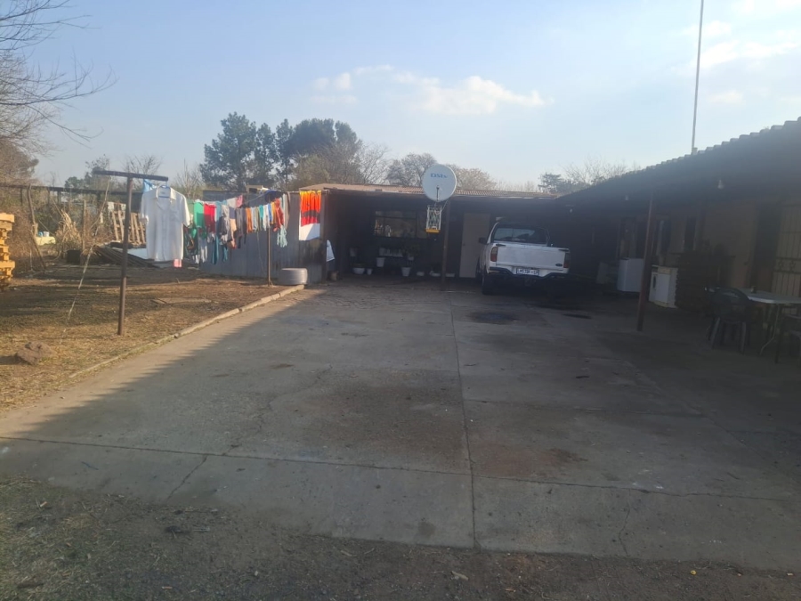 2 Bedroom Property for Sale in Unitas Park Gauteng