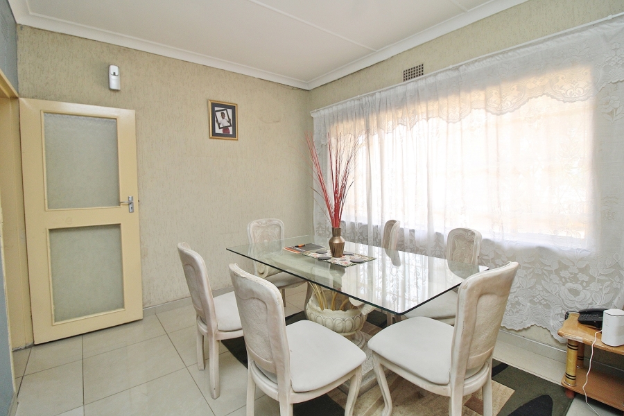 To Let 4 Bedroom Property for Rent in Marlands Gauteng