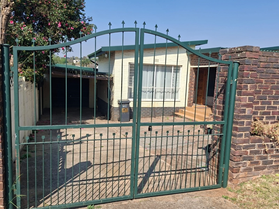3 Bedroom Property for Sale in Kenmare Gauteng