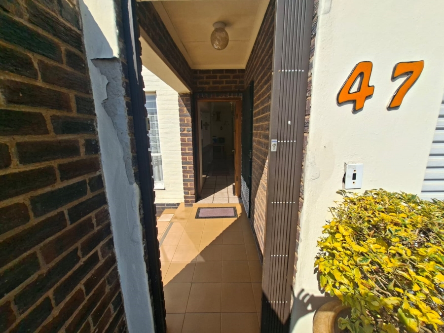 3 Bedroom Property for Sale in Kenmare Gauteng