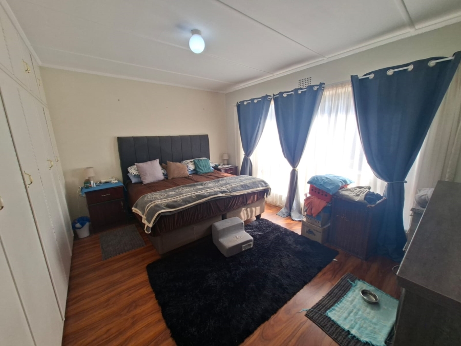 3 Bedroom Property for Sale in Kenmare Gauteng