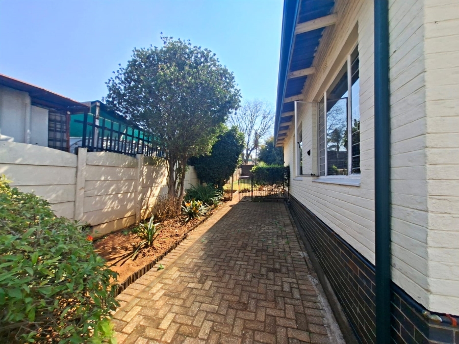 3 Bedroom Property for Sale in Kenmare Gauteng